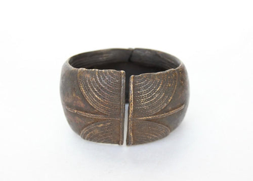 Chad Bracelet with Fan Patterns